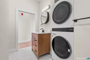 937 Post Rd, Fairfield, CT 06824 - Photo 25