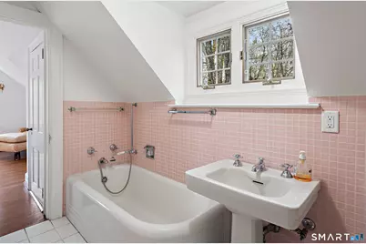 3 Holmewood Lane, New Canaan, CT 06840 - Photo 17