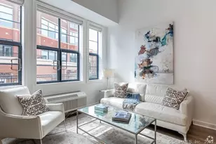 15 Dinah St, West Hartford, CT 06107 - Photo 7