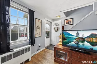 109 Dirienzo Heights, Derby, CT 06418 - Photo 3