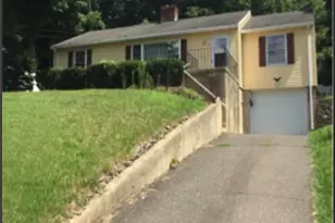 9 Edwards Rd, Portland, CT 06480 - Photo 1