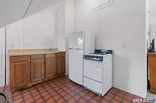 83 Kenyon St, Hartford, CT 06105 - Photo 29