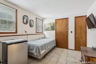 10 Oakwood Ct, Norwalk, CT 06850 - Photo 27