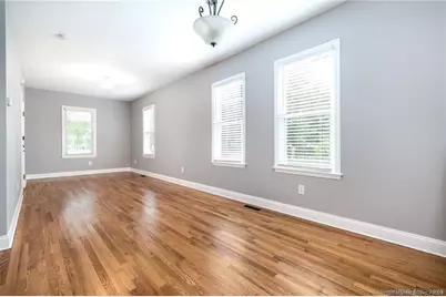 29 Dolsen Place #2, Stamford, CT 06901 - Photo 3