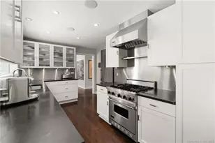 117 Tobys Ln, New Canaan, CT 06840 - Photo 13