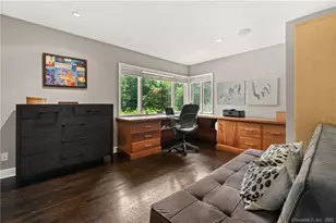 117 Tobys Ln, New Canaan, CT 06840 - Photo 19