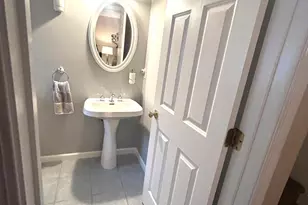 194 Summit St, Norwich, CT 06360 - Photo 7