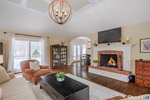 39 Bradley Ln, Newtown, CT 06482 - Photo 11