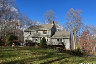 39 Bradley Ln, Newtown, CT 06482 - Photo 35