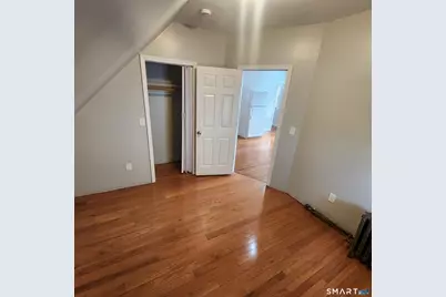 351 Hillside Avenue, Hartford, CT 06106 - Photo 5
