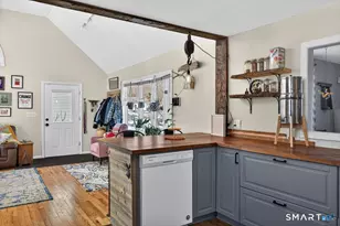 12 Pond Rd, Hamden, CT 06514 - Photo 15