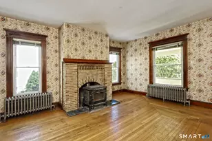 207 Westfield Ave, Ansonia, CT 06401 - Photo 17