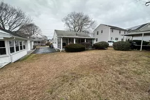 42 S Washington Ave, East Lyme, CT 06357 - Photo 23