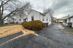 42 S Washington Ave, East Lyme, CT 06357 - Photo 25