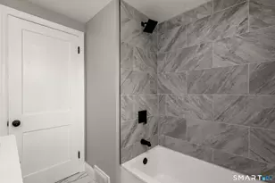 8 Hendee Rd, Manchester, CT 06040 - Photo 19