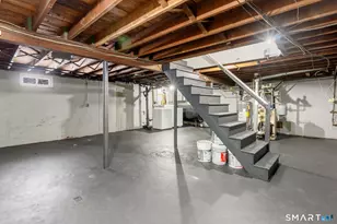 8 Hendee Rd, Manchester, CT 06040 - Photo 33