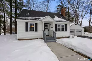 8 Hendee Rd, Manchester, CT 06040 - Photo 3