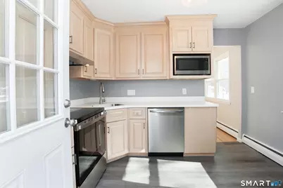 26 East Maxwell Drive, West Hartford, CT 06107 - Photo 11