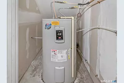 296 Hamilton Avenue #30, Norwich, CT 06360 - Photo 11