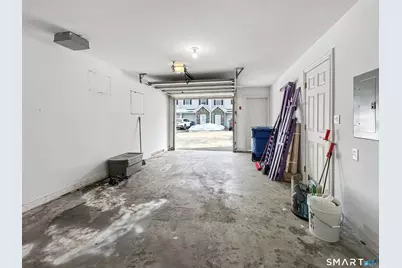 296 Hamilton Avenue #30, Norwich, CT 06360 - Photo 9