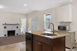 15 Hanover St, Wallingford, CT 06492 - Photo 11