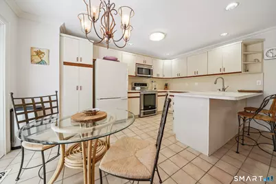 11 Boulevard Drive #9-36, Danbury, CT 06810 - Photo 9