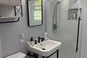 230 Cherry Hill Dr, Bridgeport, CT 06606 - Photo 19