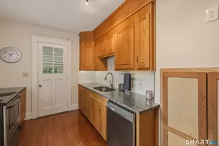 46 Old Mill Ln, West Hartford, CT 06107 - Photo 11