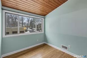 2 Gillette St, Simsbury, CT 06119 - Photo 27