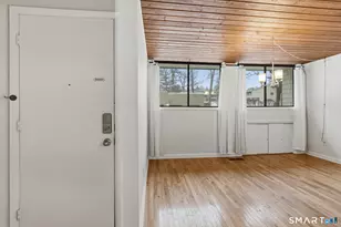 2 Gillette St, Simsbury, CT 06119 - Photo 5