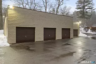 2 Gillette St, Simsbury, CT 06119 - Photo 39