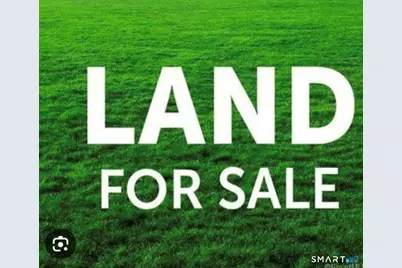 860 Briarwood Avenue, Bridgeport, CT 06604 - Photo 1