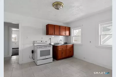 695 697 Laurel Avenue, Bridgeport, CT 06604 - Photo 7