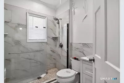 695 697 Laurel Avenue, Bridgeport, CT 06604 - Photo 17