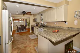 183 Phoenix St, Vernon, CT 06066 - Photo 7