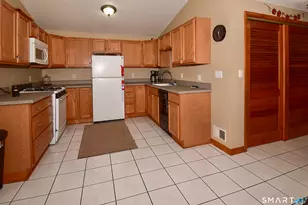 183 Phoenix St, Vernon, CT 06066 - Photo 31