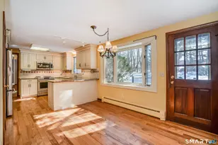 29 Long View Dr, Simsbury, CT 06070 - Photo 11