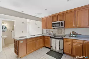 1129 Trout Brook Dr, West Hartford, CT 06119 - Photo 15