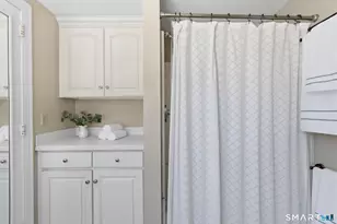 1129 Trout Brook Dr, West Hartford, CT 06119 - Photo 33