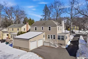 1129 Trout Brook Dr, West Hartford, CT 06119 - Photo 3