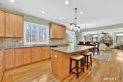 1 Bramble Trail, Newtown, CT 06470 - Photo 9