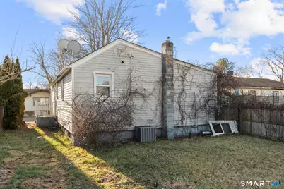 7 Ipswich Street, West Haven, CT 06516 - Photo 5