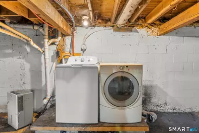 7 Ipswich Street, West Haven, CT 06516 - Photo 25