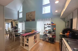 18 N Lake Shore Dr, Brookfield, CT 06804 - Photo 5