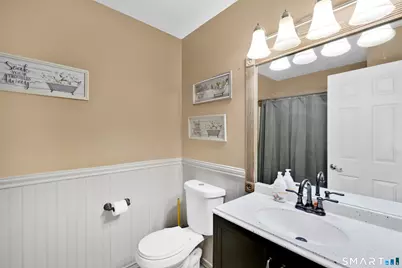 375 Bradley Avenue, Waterbury, CT 06708 - Photo 17