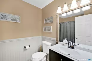 375 Bradley Ave, Waterbury, CT 06708 - Photo 17