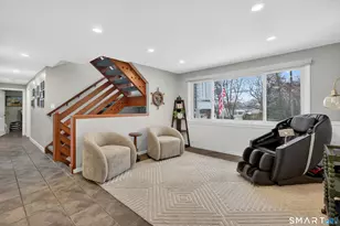 8 Hickory Dr, Montville, CT 06370 - Photo 13