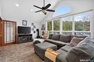 8 Hickory Dr, Montville, CT 06370 - Photo 9