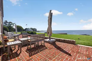 39 Vineyard Pl, Guilford, CT 06437 - Photo 7