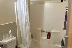 75 Franklin Ave, Hartford, CT 06114 - Photo 5